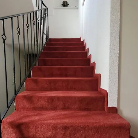 Wunderschoene Mit Privatstrand سبيز