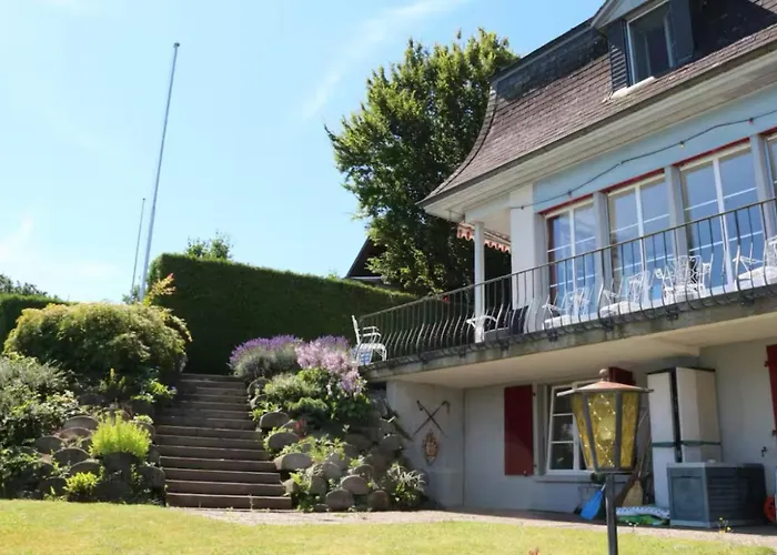 Wunderschoene Mit Privatstrand * Spiez