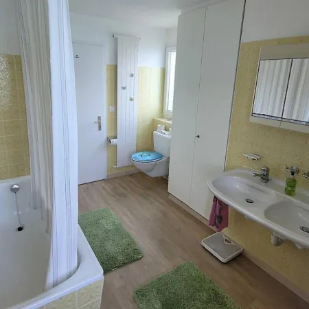 Wunderschoene Mit Privatstrand