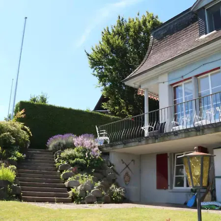 Wunderschoene Mit Privatstrand * Spiez