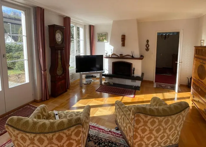 Wunderschoene Mit Privatstrand Villa